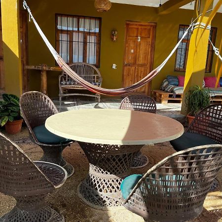 Kawoq Guesthouse San Pedro La Laguna Exteriör bild