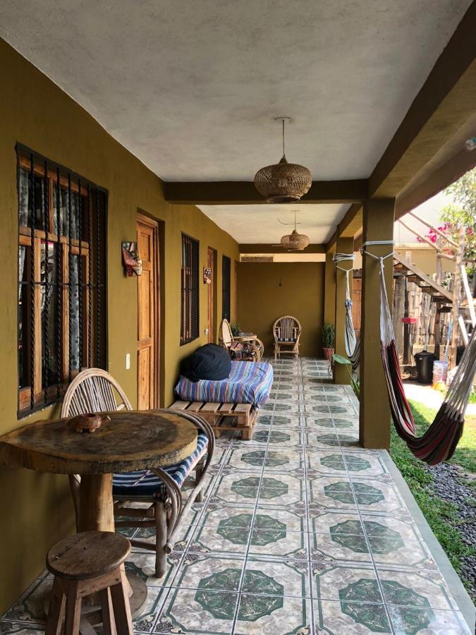 Kawoq Guesthouse San Pedro La Laguna Exteriör bild