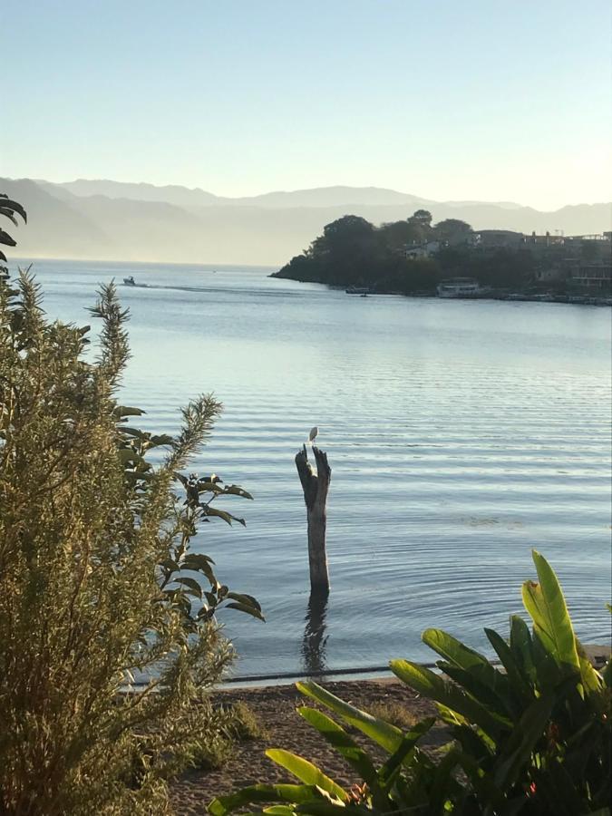 Kawoq Guesthouse San Pedro La Laguna Exteriör bild