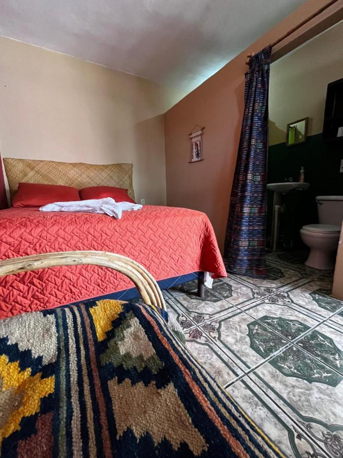 Kawoq Guesthouse San Pedro La Laguna Exteriör bild